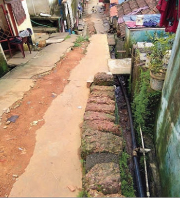 road construct...
